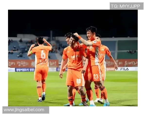 亚冠激战广州恒大迎战武里南联全力争胜直播盛况不容错过 亚冠激战广州恒大迎战武里南联全力争胜直播盛况不容错过