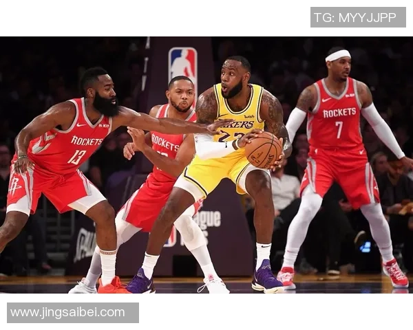 火箭与马刺激战第三节精彩瞬间回顾与分析